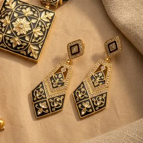 chain pendent set view 4
